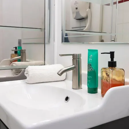 Apartment Cosy Lumineux Proche Cite