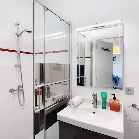 Apartment Cosy Lumineux Proche Cite